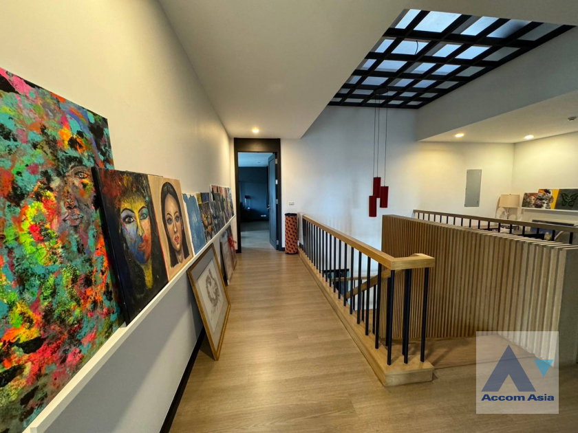 picture 🔼🔽 AccomA 📩 Stylish condominium with bold design and private corner in Sathorn (AA41233) - 9/20