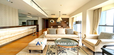 Condos for rent : 🔼🔽 AccomA 📩 Panoramic-view condo with modern decor in Sathorn (AA29462)