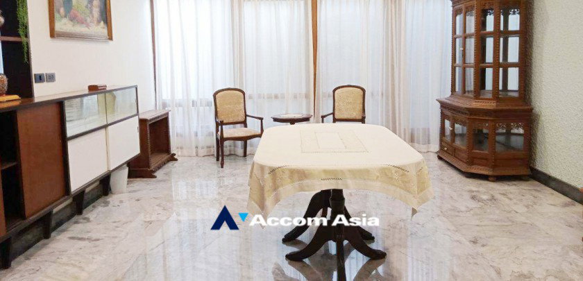 รูป 🔼🔽 AccomA 📩 Classic design Home with Lawn and Carport, near BTS Victory Monument (AA33319) - รูปที่ 10/20