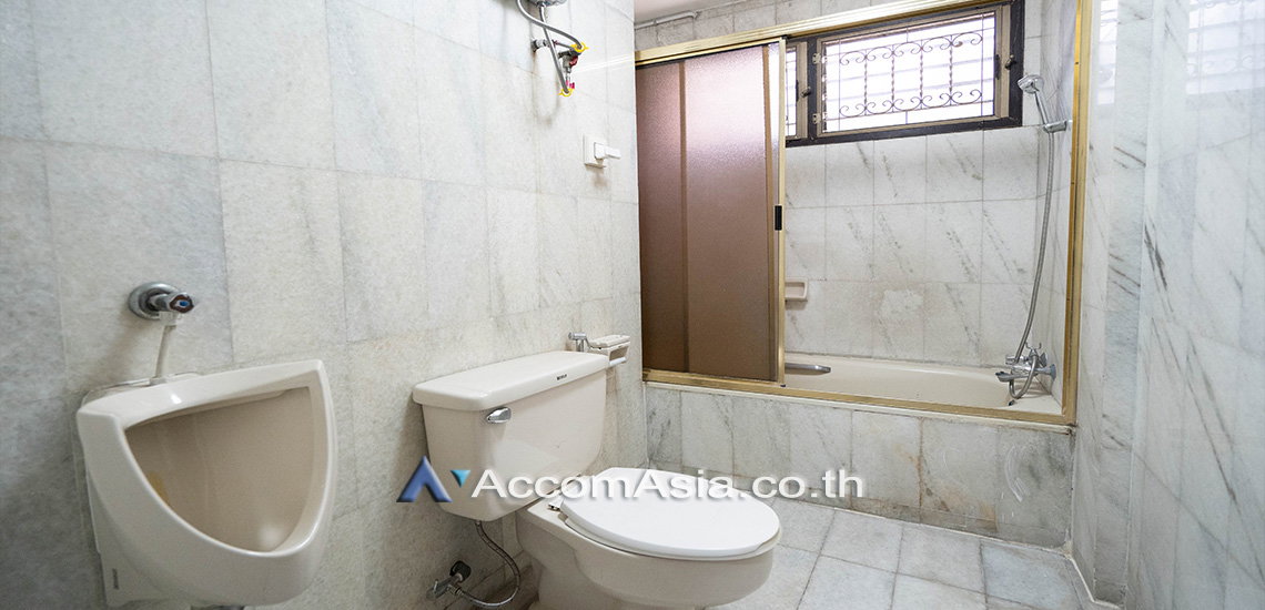รูป 🔼🔽 AccomA 📩 Home Office 3 BR House in Khlong Toei Nuea (AA24422) - รูปที่ 16/18