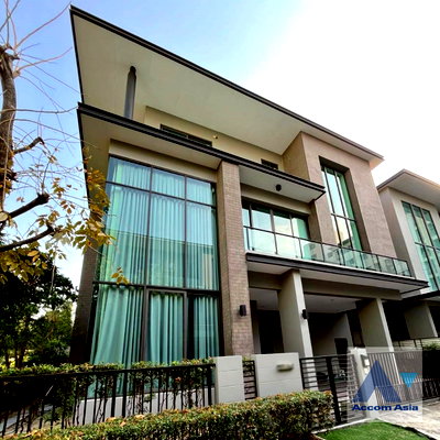 Houses for rent Wang Thonglang : 🔼🔽 AccomA 📩 Pet friendly 5 BR House @Soul Ekamai-Ladprao (AA32527)