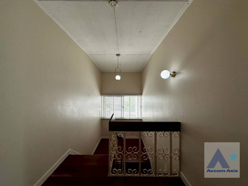 picture 🔼🔽 AccomA 📩 4 BR House @Panya Pattanakarn Village (97322) - 16/20