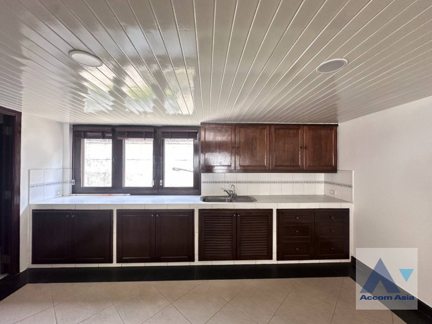 รูป 🔼🔽 AccomA 📩 An Adorable Charming Semi-Detached House set in a private and secured compound (2317188) - รูปที่ 5/20