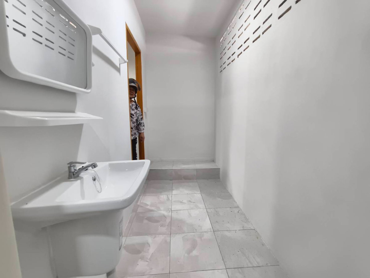 picture House for Sale: Sriracha, Nong Yai Bu 12 - 5/5