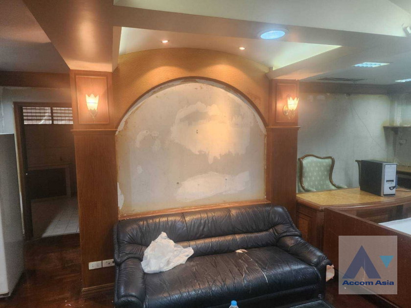 รูป 🔼🔽 AccomA 📩 Detached House with Private Courtyard and Large Balcony (AA36350) - รูปที่ 2/10