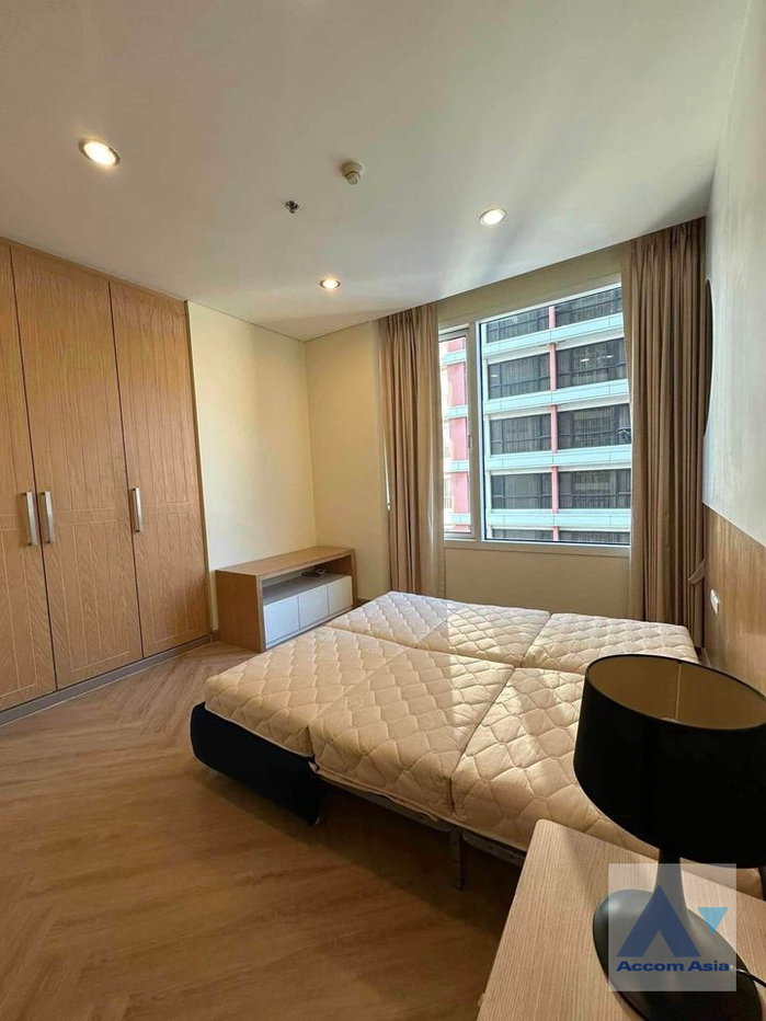 รูป 🔼🔽 AccomA 📩  3 BR Condominium @Royal Saladaeng (AA40154) - รูปที่ 6/13