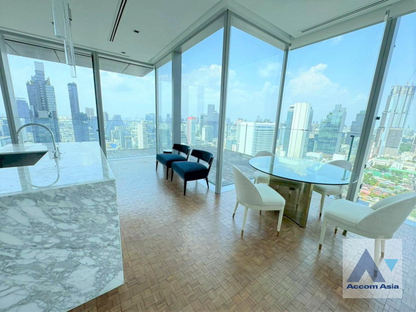 picture 🔼🔽 AccomA 📩  2 BR Condominium @The Ritz Carlton Residences (AA45894) - 1/18
