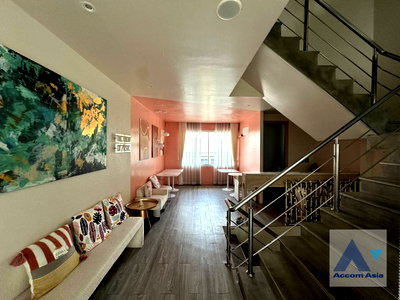 Townhouses for rent Thai Television Channel 3 : 🔼🔽 AccomA 📩 Home Office 3 BR Townhouse in Khlong Tan Nuea (AA11213)