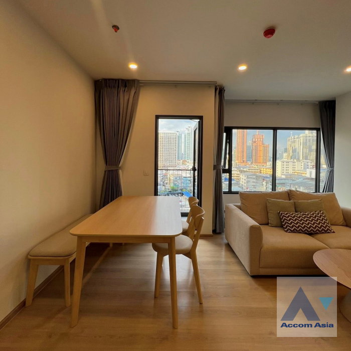 รูป 🔼🔽 AccomA 📩 Fully Furnished 2 BR Condominium @Life Rama 4-Asoke (AA45824) - รูปที่ 1/12