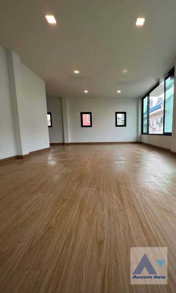 รูป 🔼🔽 AccomA 📩 Home Office 3 BR House in Phra Khanong Nuea (AA35409) - รูปที่ 12/16