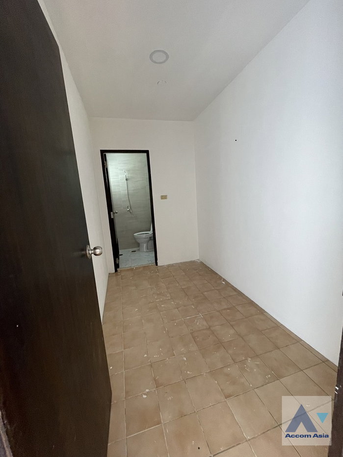 picture 🔼🔽 AccomA 📩 Newly renovated 3 BR Condominium @Sathorn Gardens (1511931) - 5/13