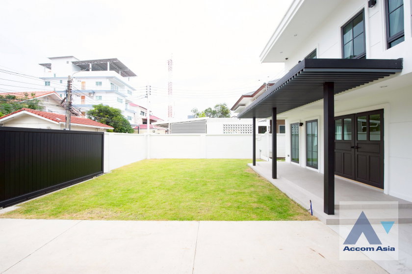 รูป 🔼🔽 AccomA 📩 Pet friendly,Home Office 4 BR House in Suan Luang (AA44633) - รูปที่ 2/18