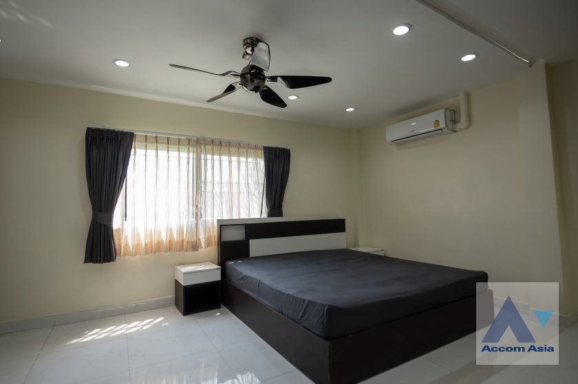 picture 🔼🔽 AccomA 📩 Furnished home designed for home office use in Phra Khanong (AA42943) - 17/20
