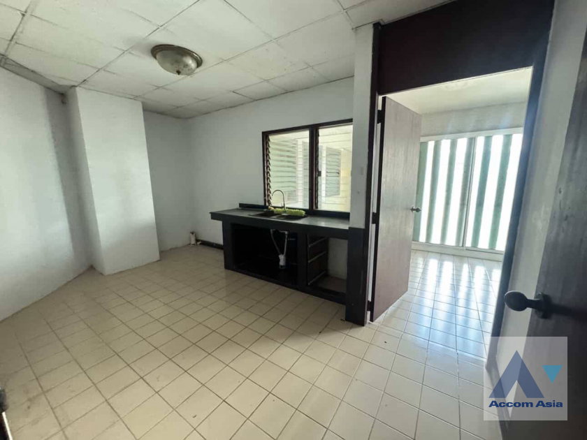 picture 🔼🔽 AccomA 📩 Pet friendly 3 BR Condominium @City Lakes Tower Sukhumvit 16 (AA44659) - 10/16