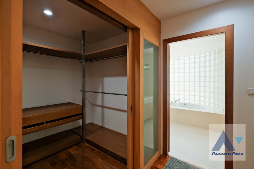 picture 🔼🔽 AccomA 📩 Pet friendly,Private Swimming Pool 4 BR House in Phra Khanong Nuea (AA18616) - 20/20