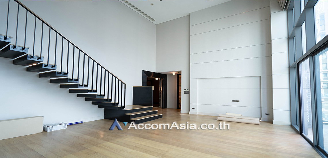 รูป 🔼🔽 AccomA 📩 Duplex Condo,Double High Ceiling 3 BR Condominium @Bright Sukhumvit 24 (AA21909) - รูปที่ 2/13