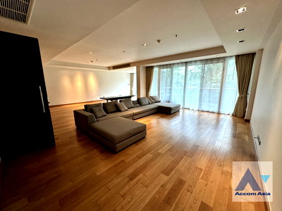Condos for rent : 🔼🔽 AccomA 📩 Pet friendly,Big Balcony 4 BR Condominium @Belgravia Residences (AA16285)