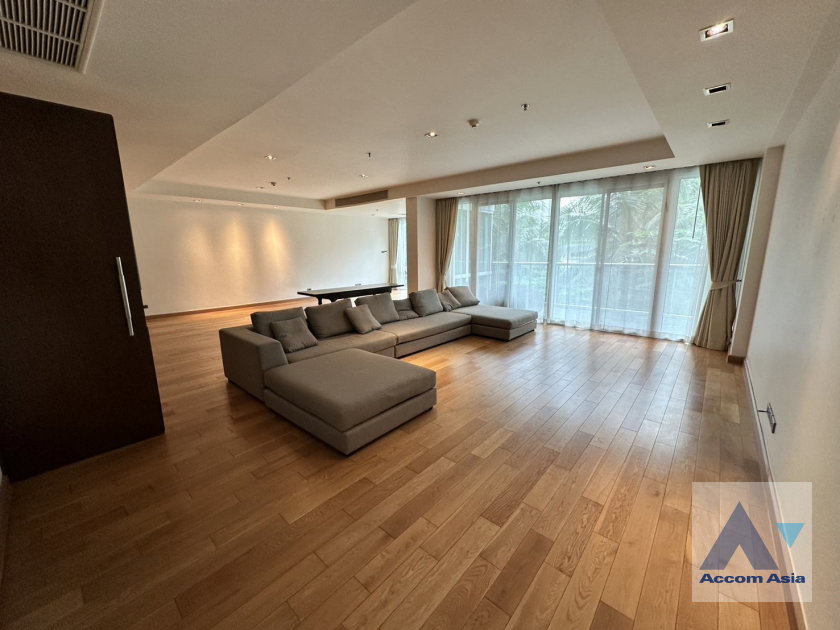 picture 🔼🔽 AccomA 📩 Pet friendly,Big Balcony 4 BR Condominium @Belgravia Residences (AA16285) - 1/12