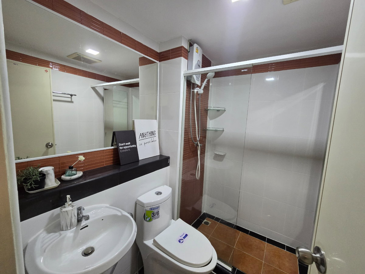 รูป ห้องรีโนเวทใหม่ รีเจ้นท์โฮม 7-1 ตึก B ชั้นสูง ระยะเดินBTS  - รูปที่ 12/12