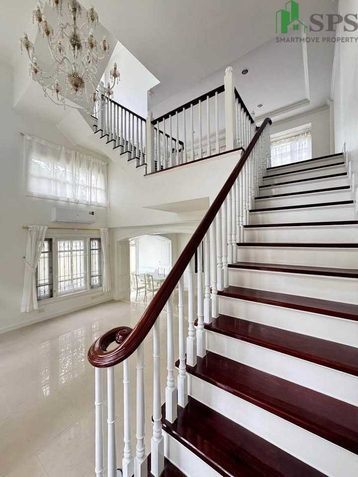 picture For Rent: Corner Townhome Near BTS On Nut (SPSSR153) - 7/17