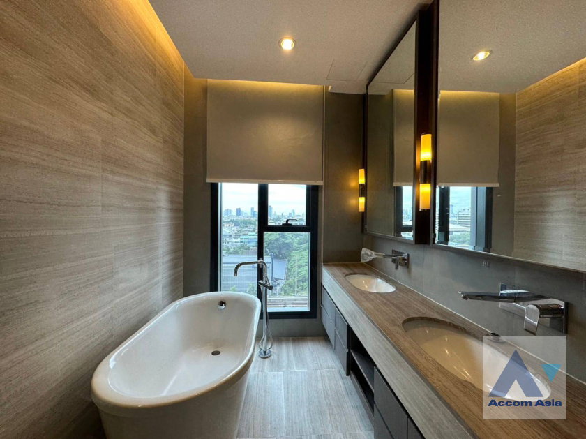 picture 🔼🔽 AccomA 📩 The Diplomat Sathorn - 12/15