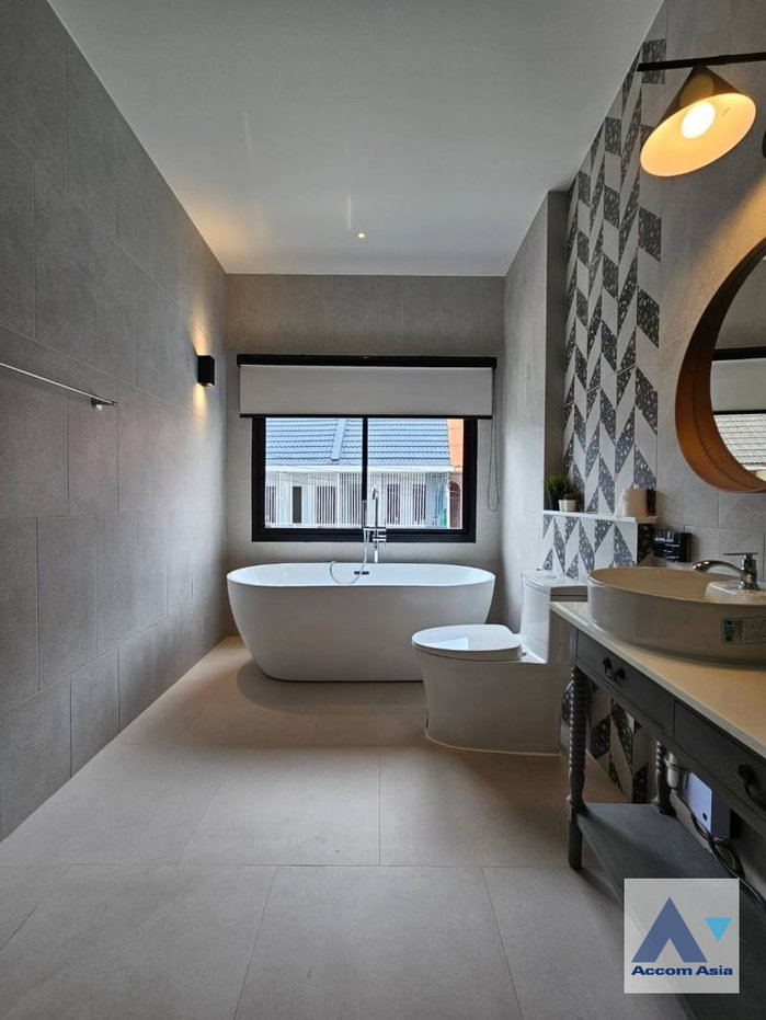 รูป 🔼🔽 AccomA 📩 Modern family home in Moo Baan Klongtan Nivet with open layout (AA35014) - รูปที่ 6/10
