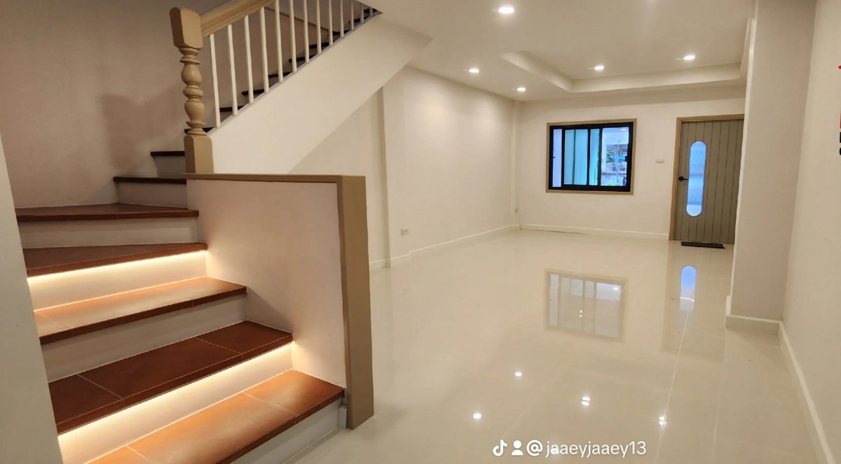 รูป ทาวเฮ้าส์ 2 ชั้น หมู่บ้านเลิศอุบล ขนาด16 ตรว. รามอินทรา65 รีโนเวทใหม่ - รูปที่ 3/14