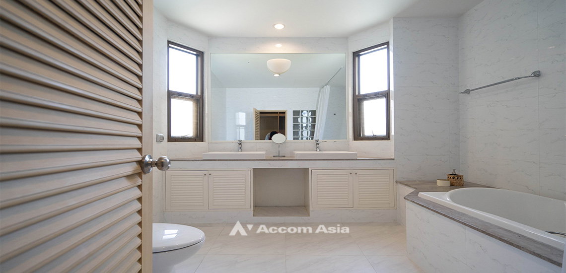 picture 🔼🔽 AccomA 📩 Pet friendly 4 BR House in Klong Tan (AA31765) - 17/19