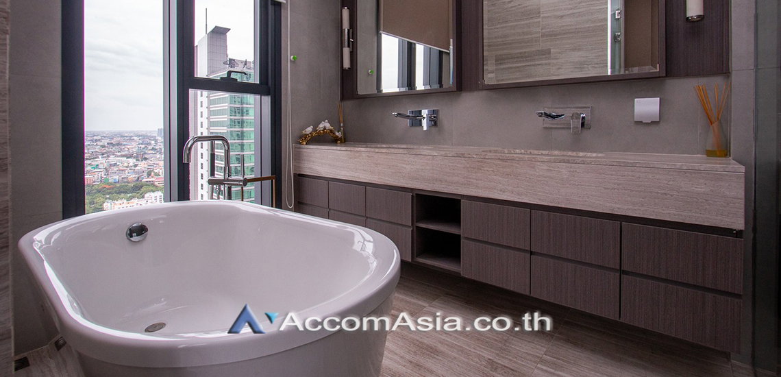 รูป 🔼🔽 AccomA 📩  3 BR Condominium @The Diplomat Sathorn (AA30389) - รูปที่ 16/19