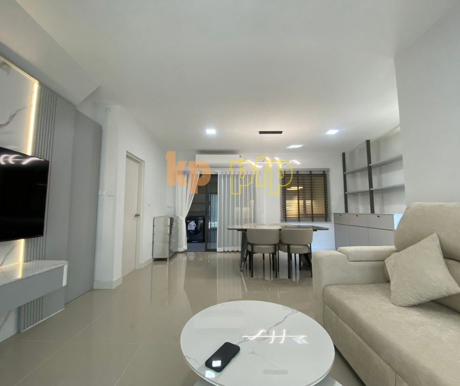 รูป ✔️*เช่า* 35,000.- ✔️บ้านหลังใหญ่ PLENO สุขุมวิท-บางนา 3 บ้านใหม่🛋️ หลังมุมมีพื้นที่ส่วนตั สวยมาก เฟอร์ครบ พร้อมอยู่ 🆗 - รูปที่ 27/51