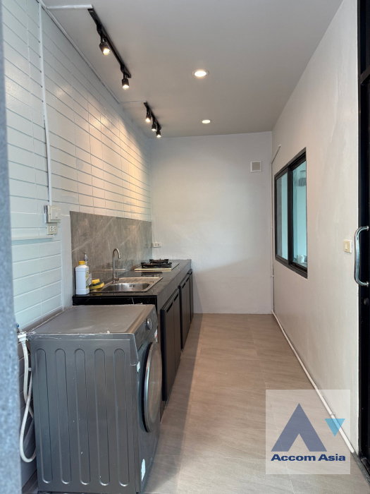 รูป 🔼🔽 AccomA 📩 Corner Unit,Fully Furnished 3 BR Townhouse @Areeya Mandarina 77 (AA45766) - รูปที่ 14/19