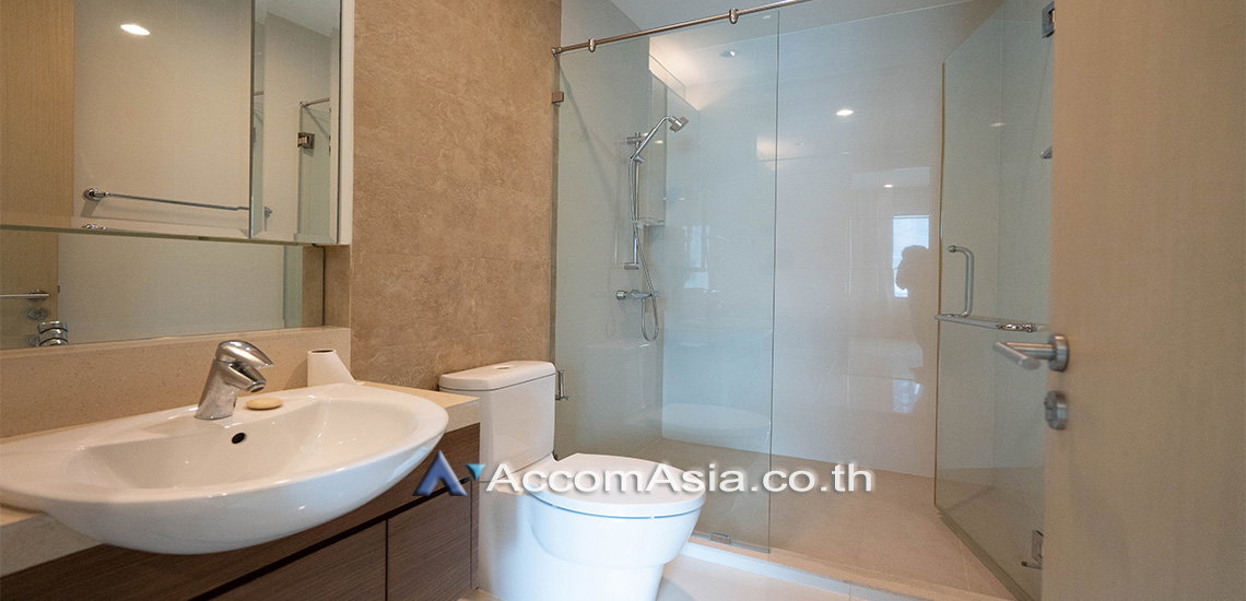 รูป 🔼🔽 AccomA 📩 Duplex Condo,Double High Ceiling 3 BR Condominium @Bright Sukhumvit 24 (AA21909) - รูปที่ 13/13