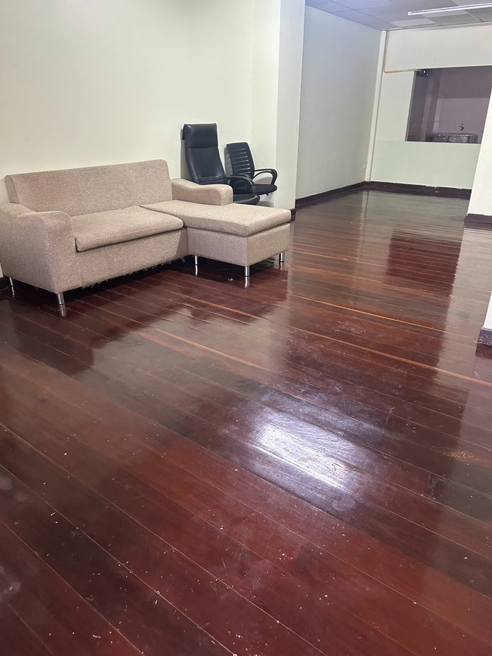 รูป ให้เช่า ทาวน์เฮาส์ 2 ชั้น ในหมู่บ้านพิบูลย์บางซื่อ (หลังมุม) 4 ห้องนอน มีแอร์ทุกห้อง  ทำเลดี ติดถนนใหญ่ - รูปที่ 2/6