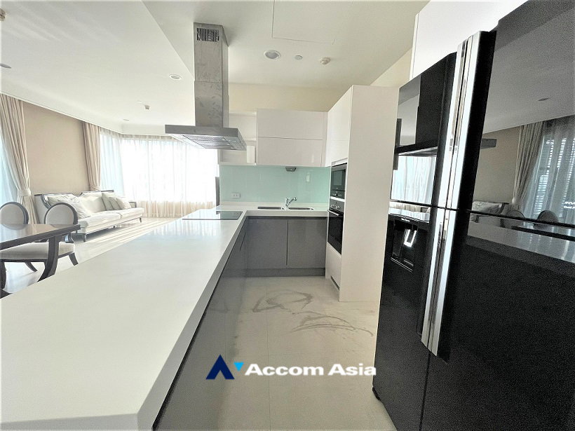รูป 🔼🔽 AccomA 📩 Luxury condo for sale in Bangkok with a bright open layout and full-height glass windows - รูปที่ 7/17