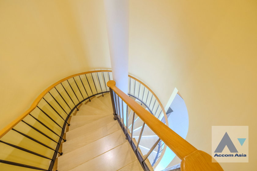 รูป 🔼🔽 AccomA 📩 Duplex Condo 2 BR Condominium @The Emporio Place (1516787) - รูปที่ 15/20