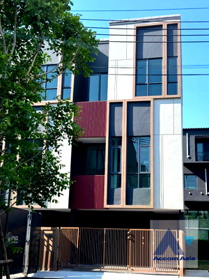 Houses for rent Bangna Commercial College : 🔼🔽 AccomA 📩 Pet friendly,Home Office 3 BR House @Baan Klang Muang CLASSE Sukhumvit 77 (AA38596)