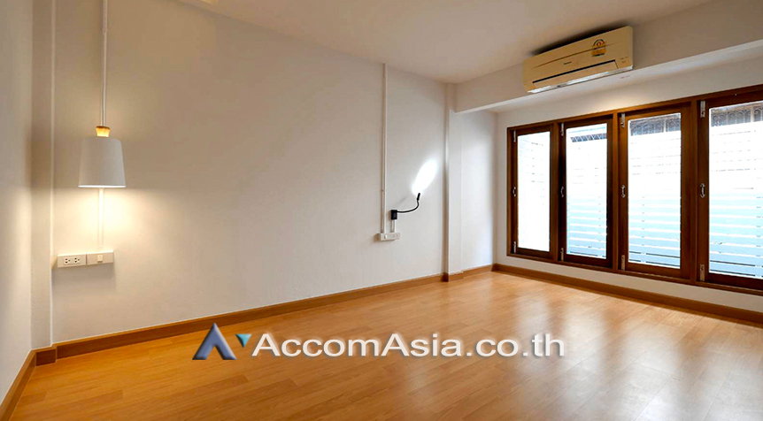 รูป 🔼🔽 AccomA 📩 Pet friendly 3 BR Townhouse @Moo Baan Klongtan Nivet (AA27316) - รูปที่ 11/20