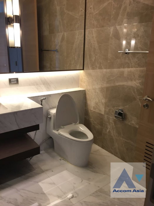 รูป 🔼🔽 AccomA 📩  2 BR Condominium @Sindhorn Residence (AA20458) - รูปที่ 15/17