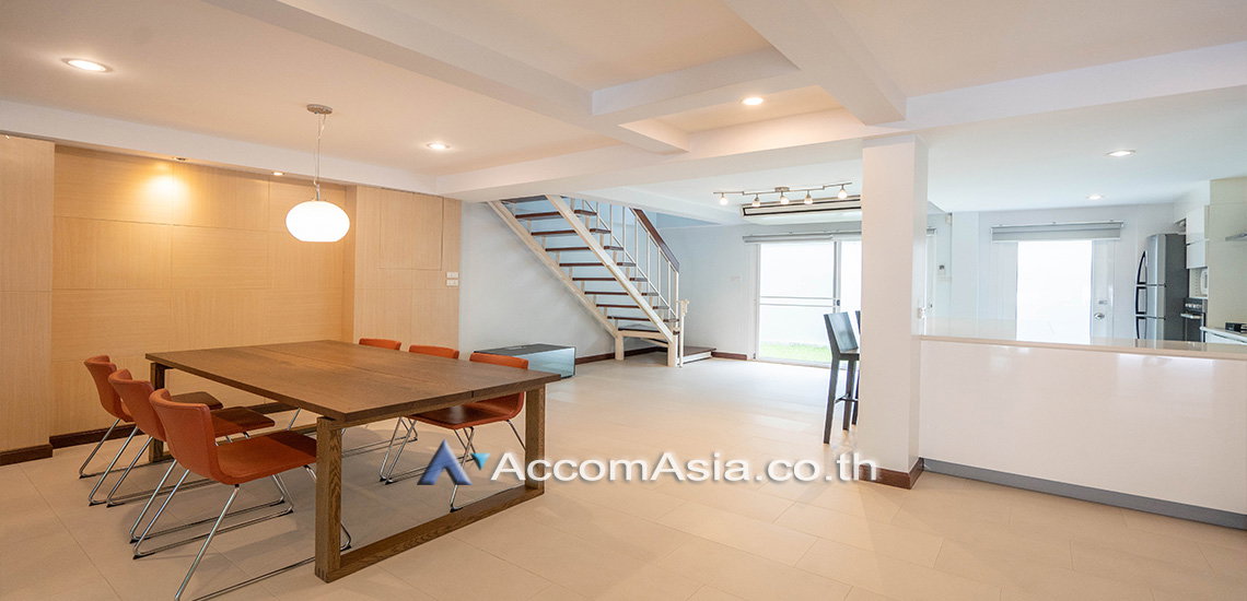 รูป 🔼🔽 AccomA 📩 Common Pool 3 BR House @Ekkamai Cozy House with swimming pool (AA30960) - รูปที่ 6/14