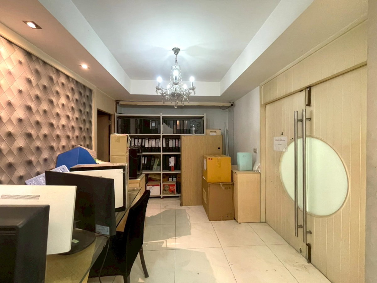 รูป ให้เช่าอาคารพาณิชย์ ชั้น 3 สวนมะลิเซ็นเตอร์  เขตป้อมปราบศัตรูพ่าย กรุงเทพ อาคารพาณิชย์ขนาดใหญ่ เหมาะทำออฟฟิศ สำนักงานบริษัท คลินิก หรือศูนย์อบรม - รูปที่ 6/11