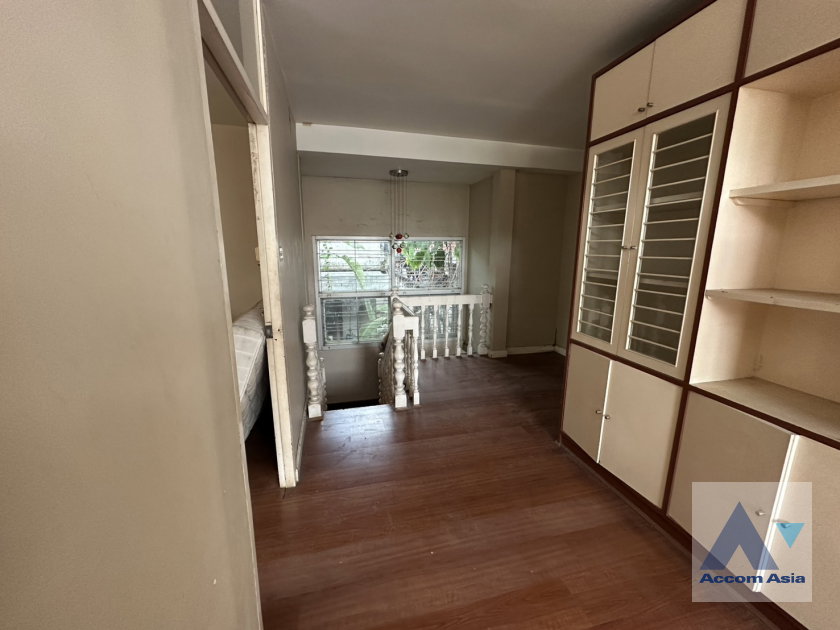 picture 🔼🔽 AccomA 📩 Home Office 2 BR House in Khlong Tan Nuea (AA44738) - 13/17