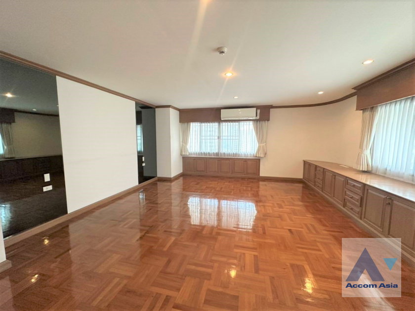 picture 🔼🔽 AccomA 📩  4 BR Condominium @Tower Park (21328) - 16/20