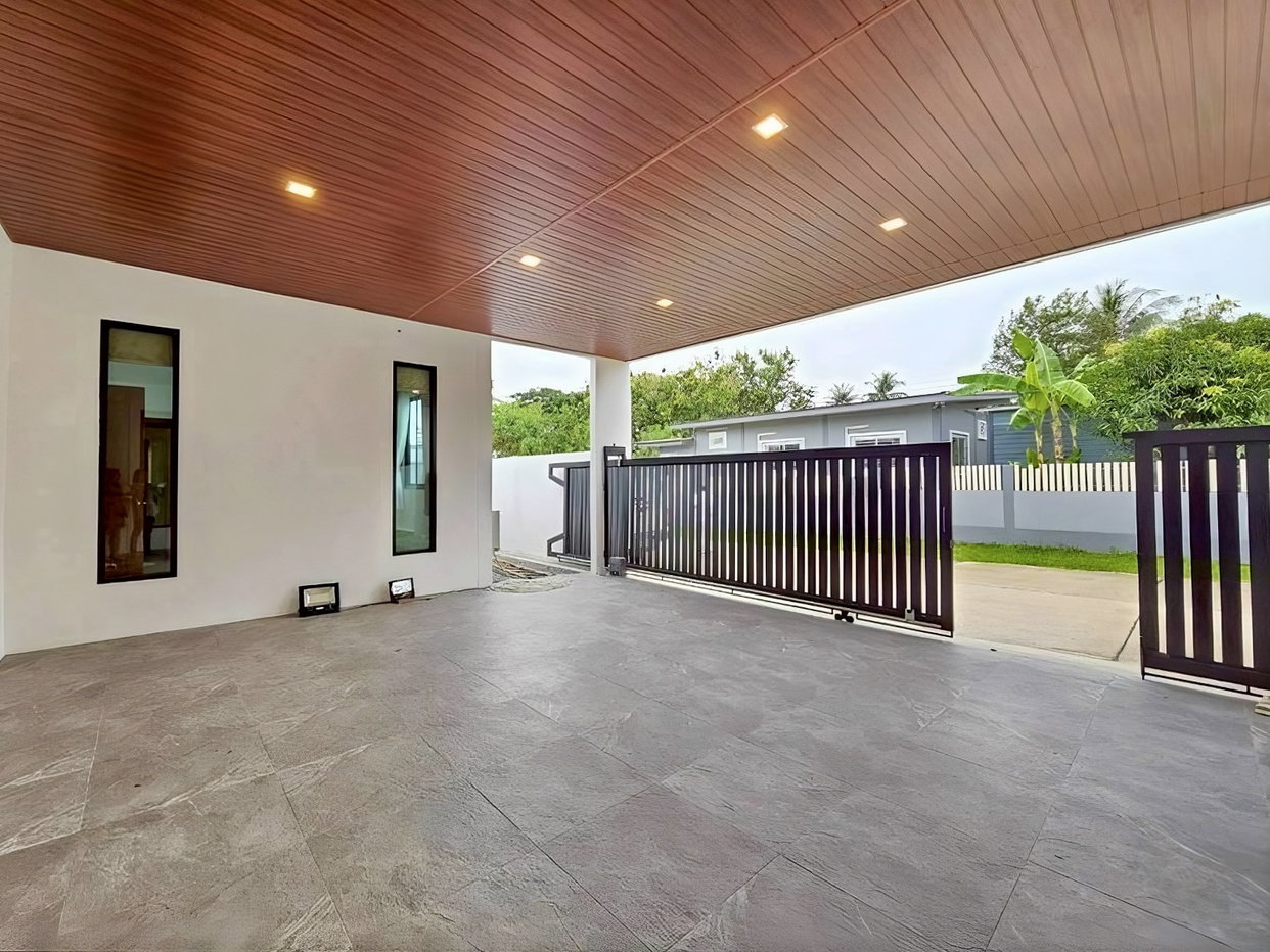 รูป New Pool Villa House for Sale in East Pattaya - รูปที่ 3/16