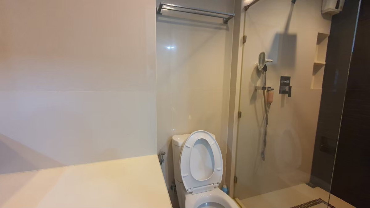 รูป ✨พร้อมให้เช่า❗️"𝐑𝐡𝐲𝐭𝐡𝐦 𝐑𝐚𝐭𝐜𝐡𝐚𝐝𝐚-𝐇𝐮𝐚𝐢𝐤𝐡𝐰𝐚𝐧𝐠 "  1 ห้องนอน 36 ตรม. ชั้นสูง ติด🚇MRT-ห้วยขวาง [260276] - รูปที่ 9/11