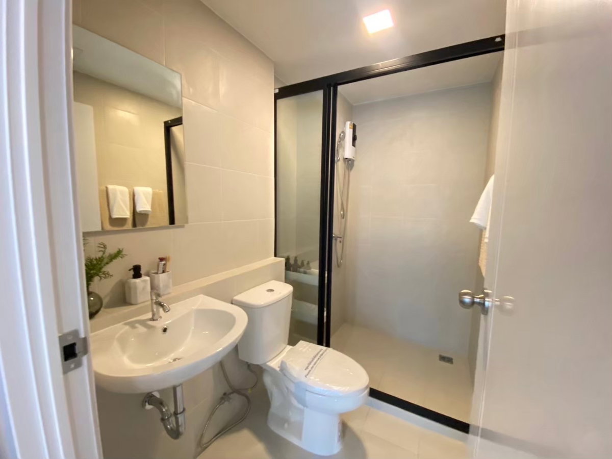 รูป “ขายด่วน! คอนโดเวย์ อมตะ 2 ห้องนอน ห้องใหญ่ พร้อมเฟอร์ครบ Move-in ได้เลย” - รูปที่ 7/13