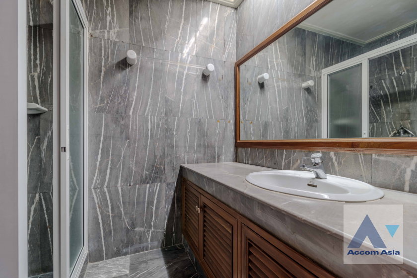 picture 🔼🔽 AccomA 📩  3 BR Condominium @Le Premier I (AA33593) - 19/20