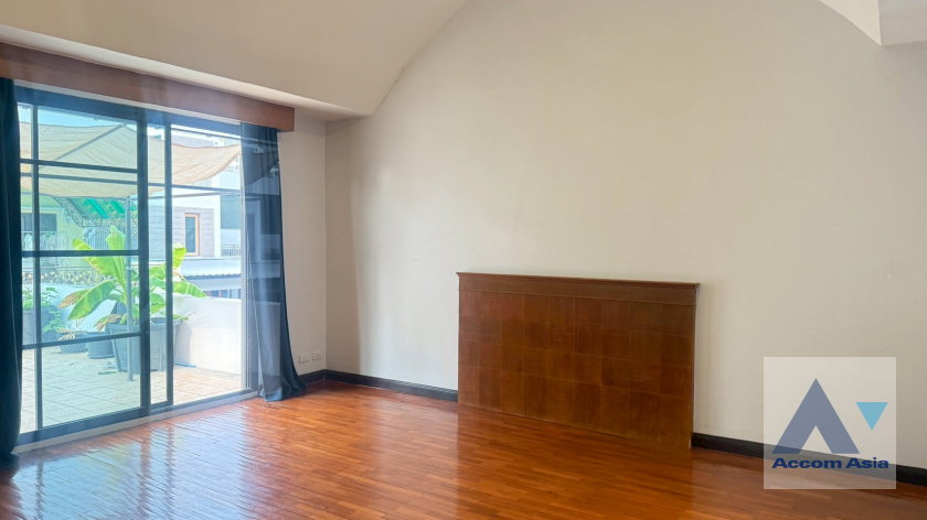 รูป 🔼🔽 AccomA 📩 4 BR House @The Noble Ekkamai 22 (50133) - รูปที่ 17/20