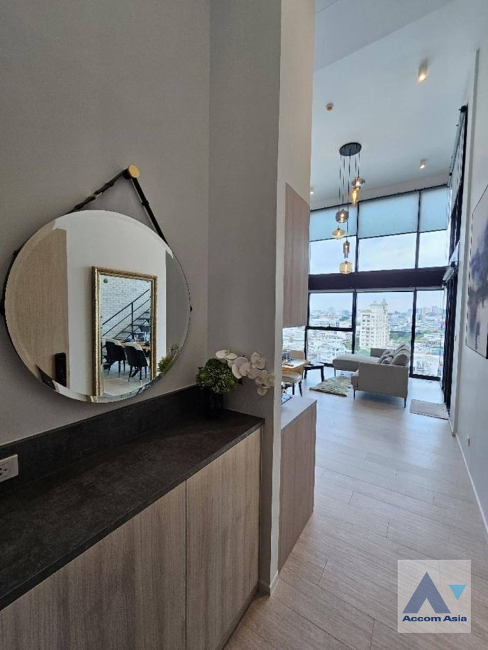 picture 🔼🔽 AccomA 📩 Duplex Condo 2 BR Condominium @The Lofts Silom (AA29921) - 6/12