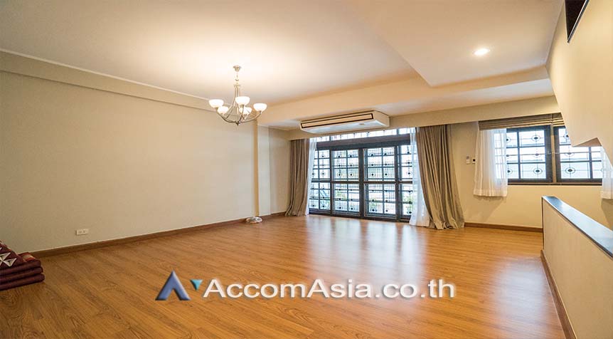 picture 🔼🔽 AccomA 📩 Home Office 4 BR Townhouse in Khlong Tan Nuea (AA27813) - 18/20