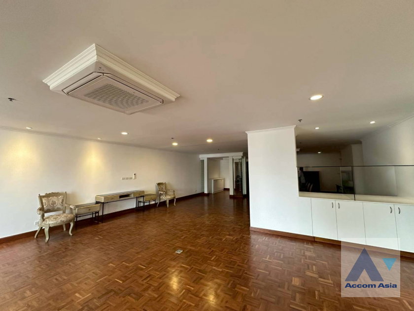 รูป 🔼🔽 AccomA 📩 Classic condominium with spacious layout and elegant wood design at Kallista Mansion (20838) - รูปที่ 3/19